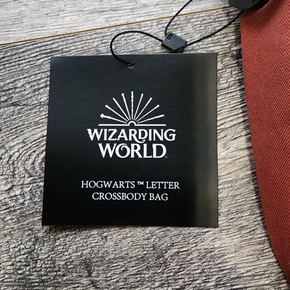 Harry Potter Wizarding World Hogwarts Letter Crossbody Bag LootCrate - Picture 3 of 5